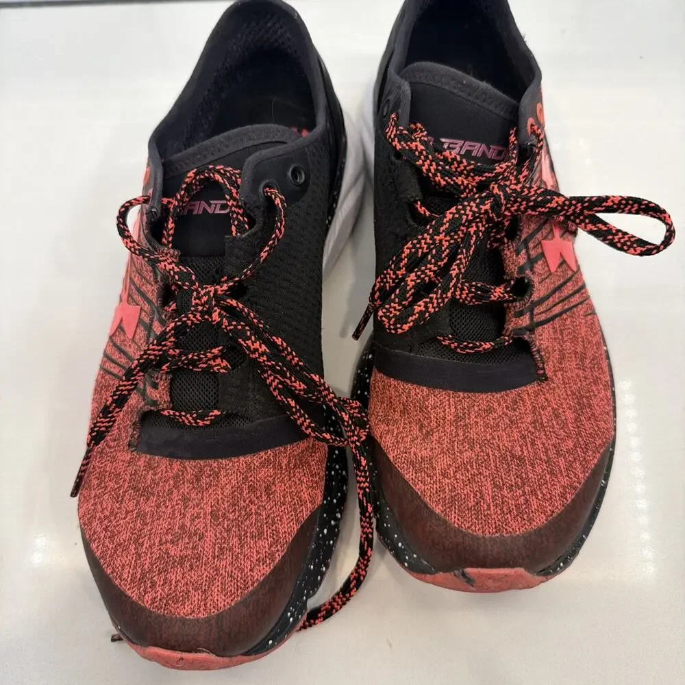 Under‎ Armour Charged Bandit 2 Womens Running Shoes Red Black Size 6.5